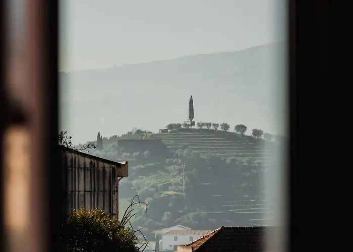 Primeiro Quartel - 2 דירה *