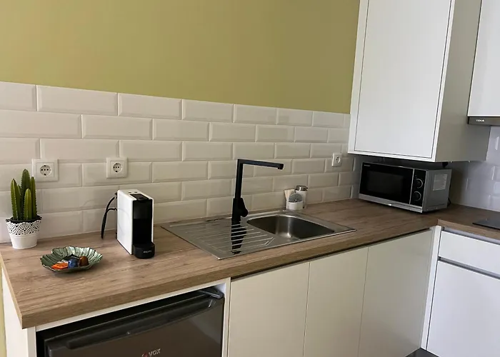 Primeiro Quartel - 2 *