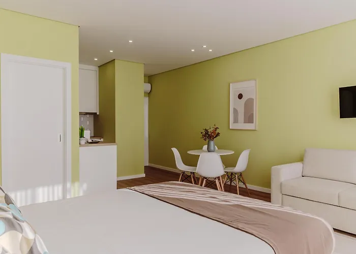 Primeiro Quartel - 2 דירה *